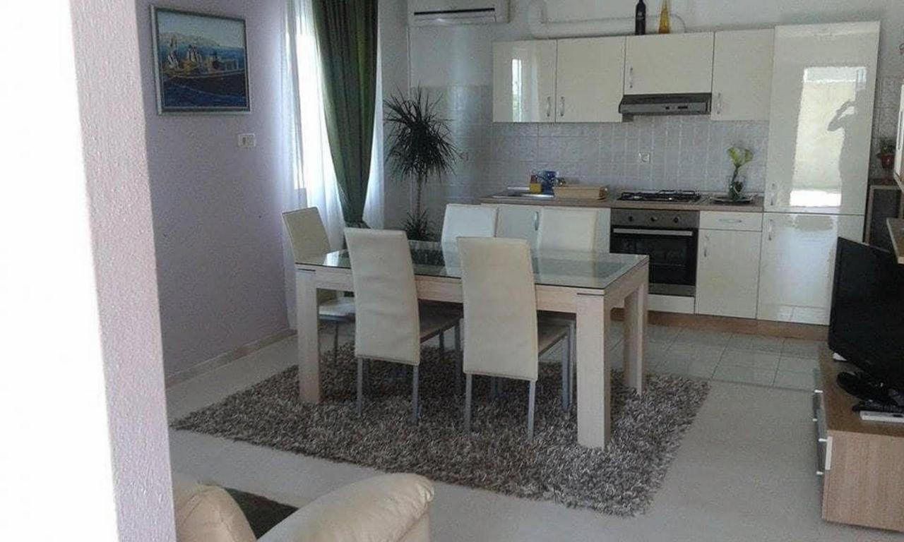 Apartman Kristina 特罗吉尔 外观 照片