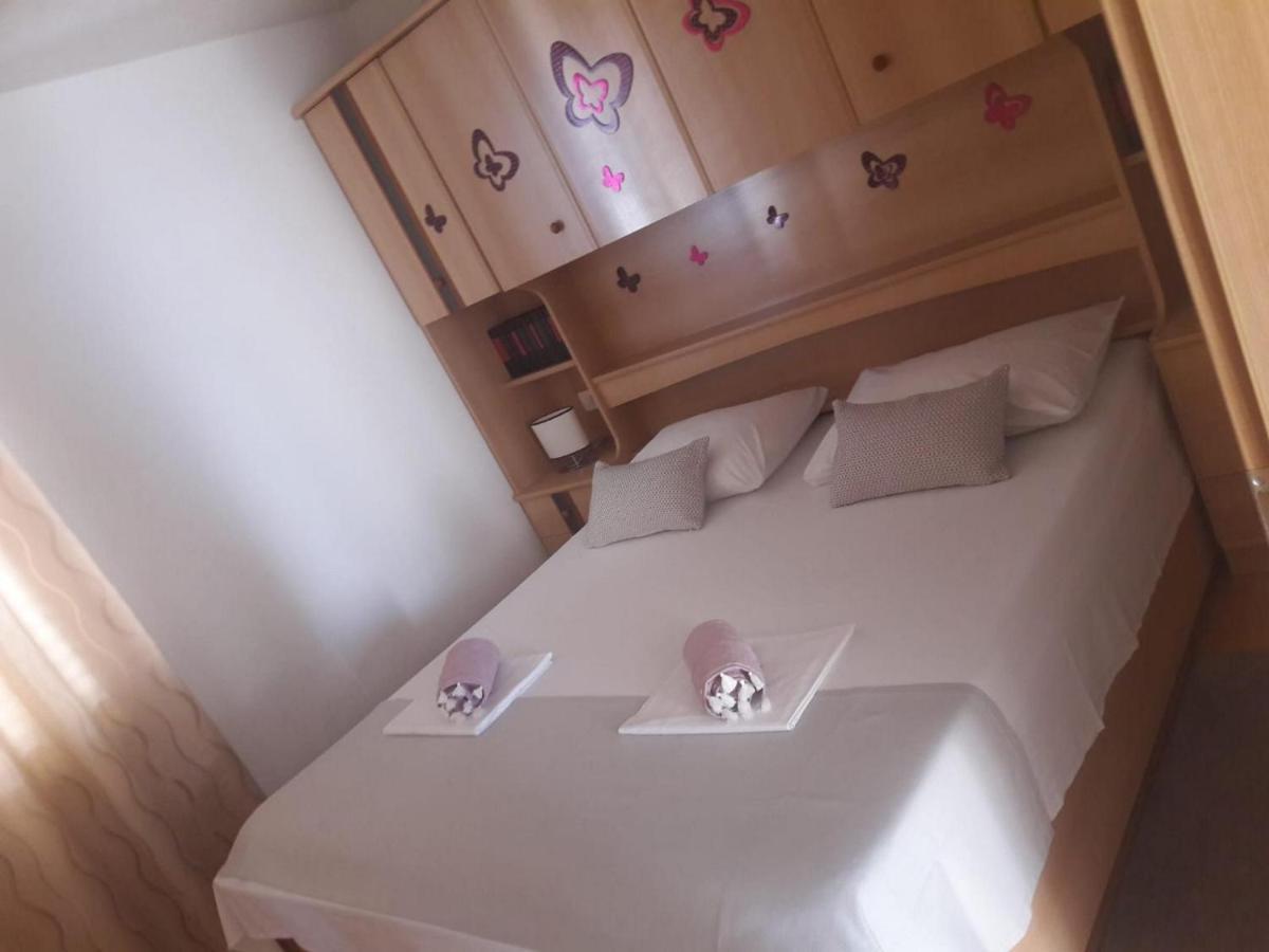 Apartman Kristina 特罗吉尔 外观 照片